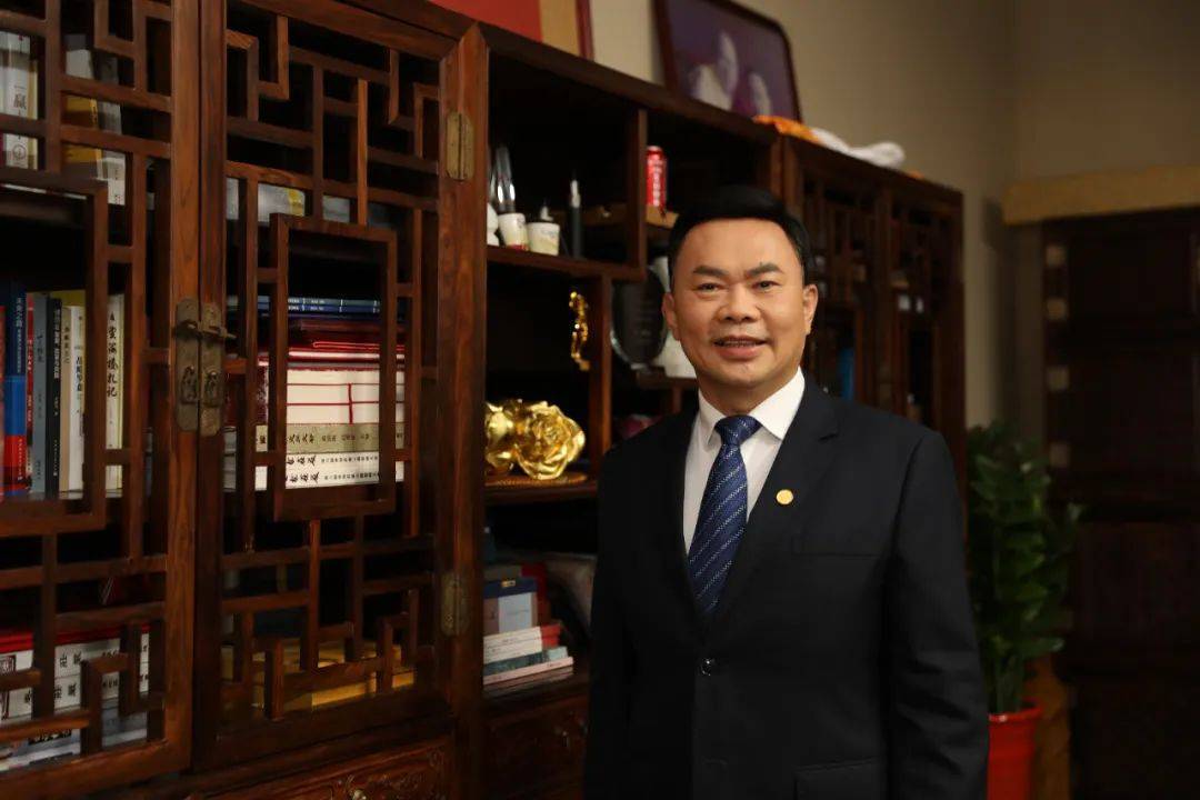 南方+专访｜qianyi千亿平台（中国）集团董事长庄重：建“中国地标”助城市崛起 